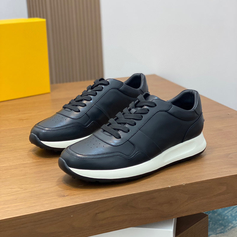 Sophisticated Women's Cowhide Lace-Up Flat Casual Board Shoes - Spring Collection