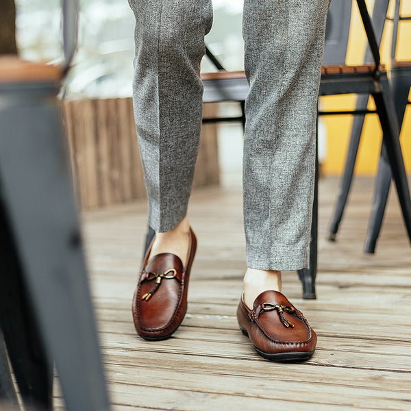Sophisticated British Handcrafted Leather Slip-On Loafers - Genuine Cowhide Tassel Shoes