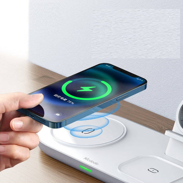 Spacecraft Series 3-in-1 Magnetic Wireless Charging Station - Desktop Organizer & Fast Charger