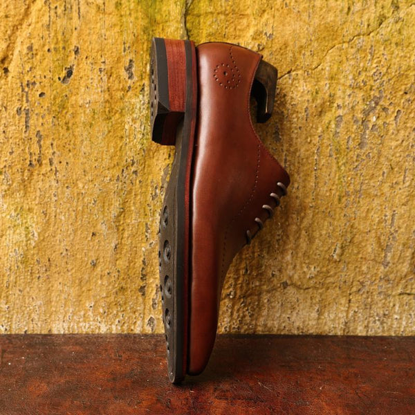 Sophisticated Vintage Leather Oxford Shoes - Handcrafted Business Footwear